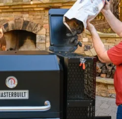 Masterbuilt Gravity Series™ 800 Digital Charcoal Griddle + Grill + Smoker -The Bastard image 2203