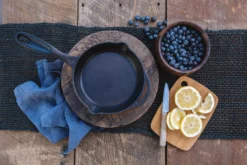 Barebones Cast Iron Skillet 4 Quarts -The Bastard image 635