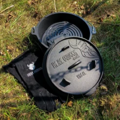 Valhal Outdoor Dutch Oven 6.4 Quarts / 6.1 Liter Met Pootjes Op De Deksel -The Bastard image 724
